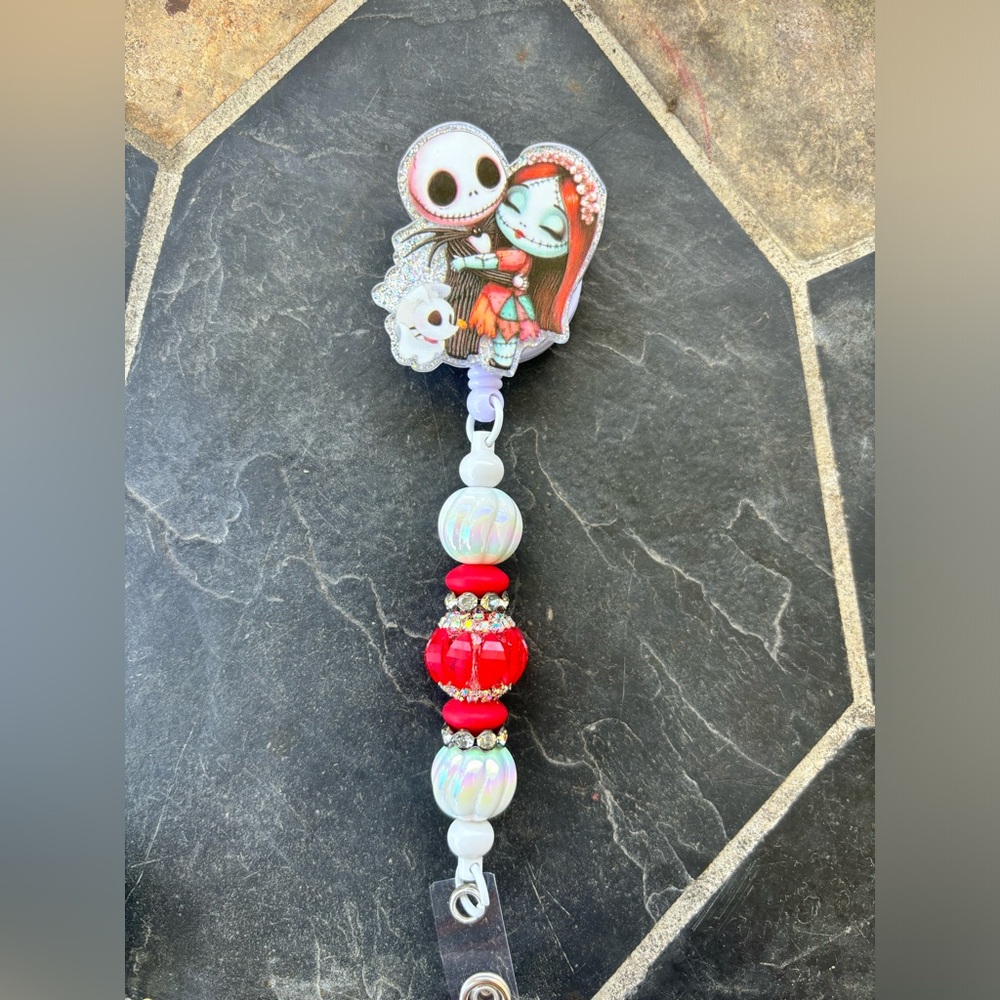 Beaded badge reel